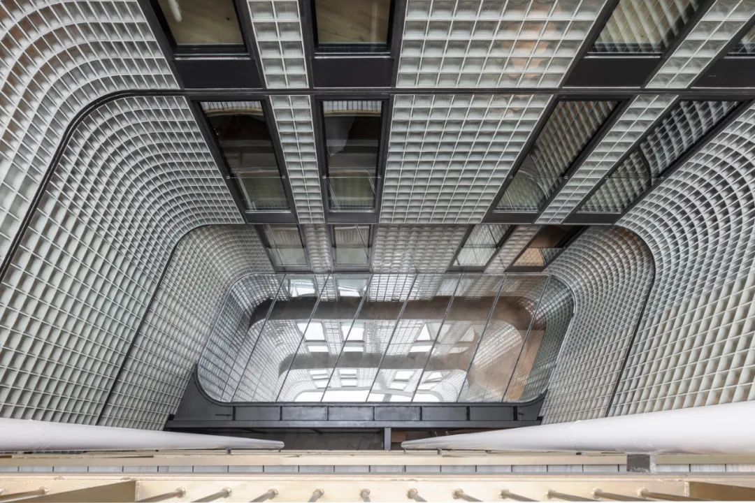 玻璃砖做公寓效果图 (公寓楼改造效果图)