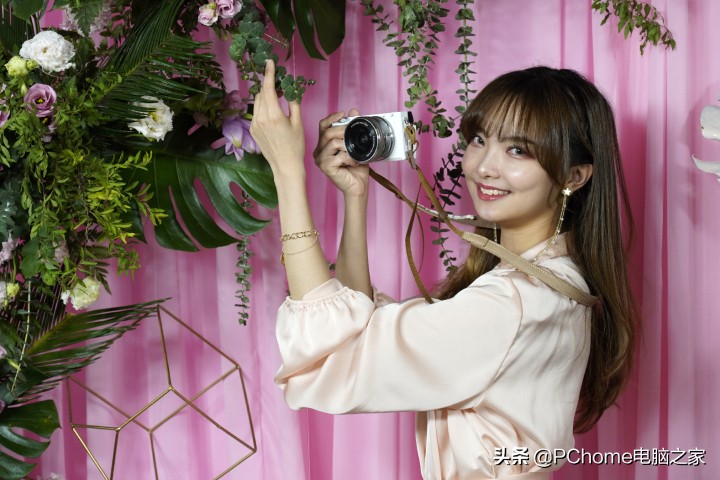 索尼alpha6600aps-c,万元索尼