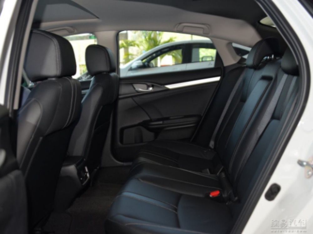 一直嚷嚷要加价的两厢思域，为何也开始优惠了？