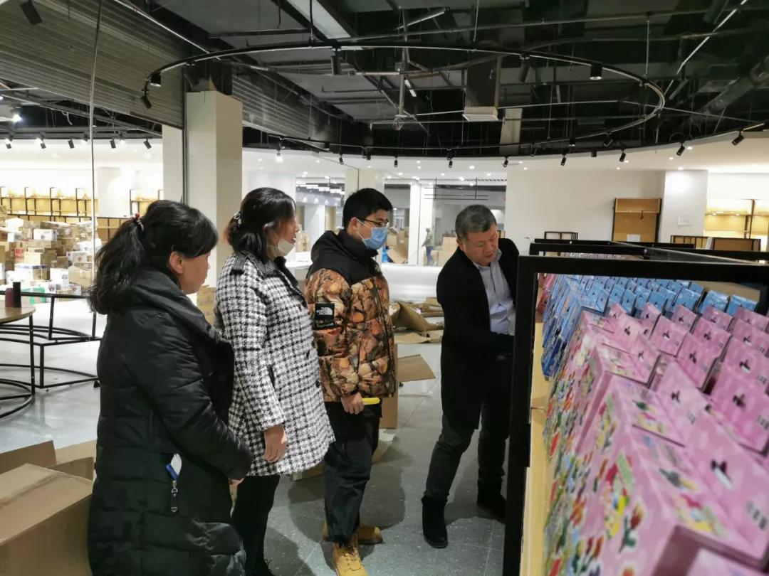 义乌商品城小商品,义乌小商品可谓琳琅满目