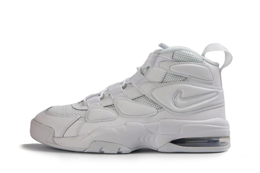 这就是你想要的球鞋“踩屎感”？缓震科技哪家强，弹软轻盈助飞翔