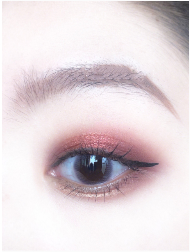 男士眼影怎么画自然好看,用什么颜色画眼影更好看