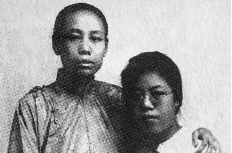 建国后,妇科医生劝*颖超邓**生娃,*颖超邓**思索后,为何说算了吧?