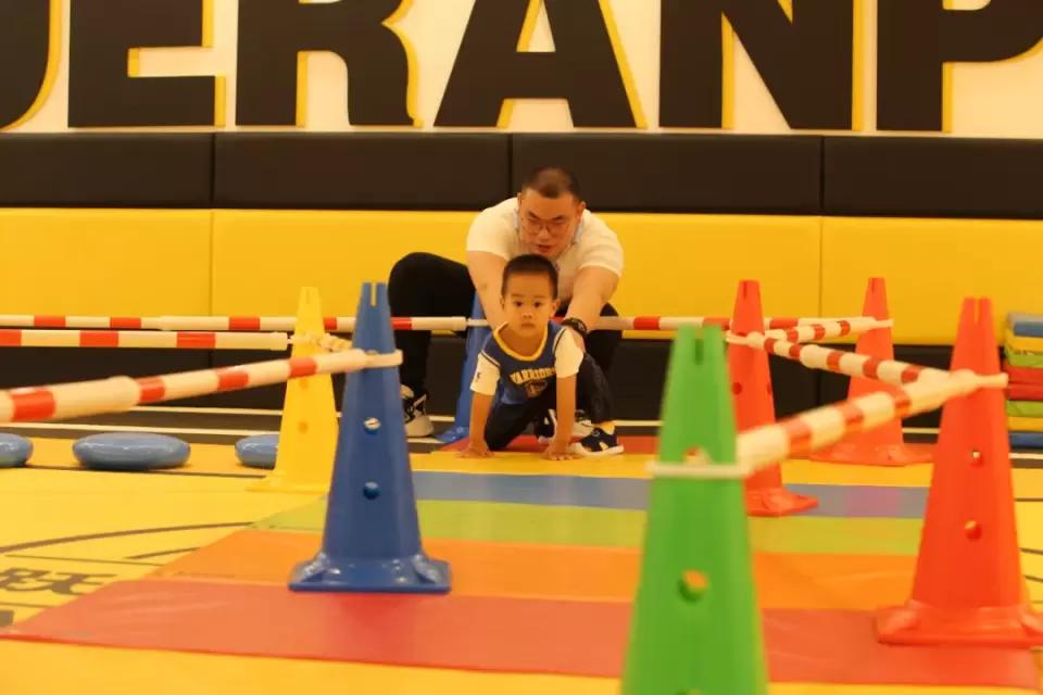 跃燃课堂丨儿童体态问题不容忽视