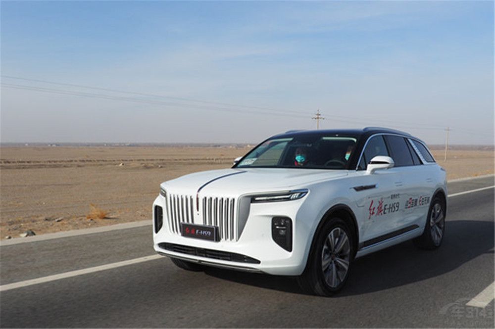 新年车市新闻汇总：五菱口罩上春晚二手车自媒体被官媒点名