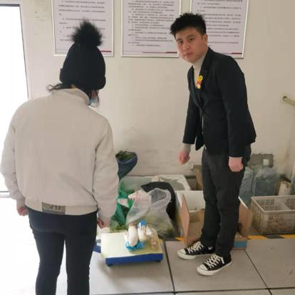 保定战“疫”我在岗|物业客服杨龙:义务采买,让业主不为菜价发愁