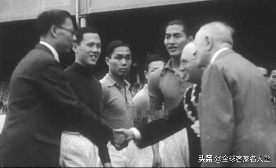 上世纪60年代，亚洲球王李惠堂荣膺亚足联秘书长、国际足联副主席