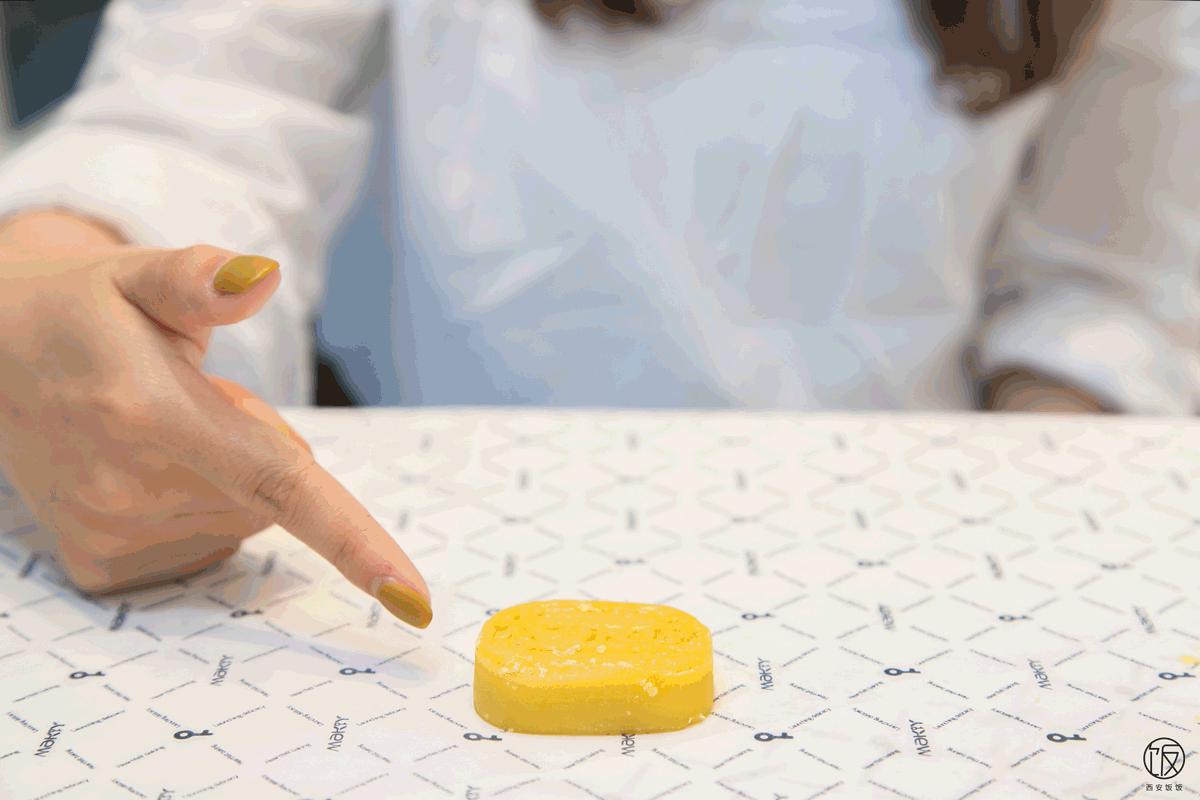 听说米旗最近研发出了黑科技绿豆糕,你想尝尝吗?