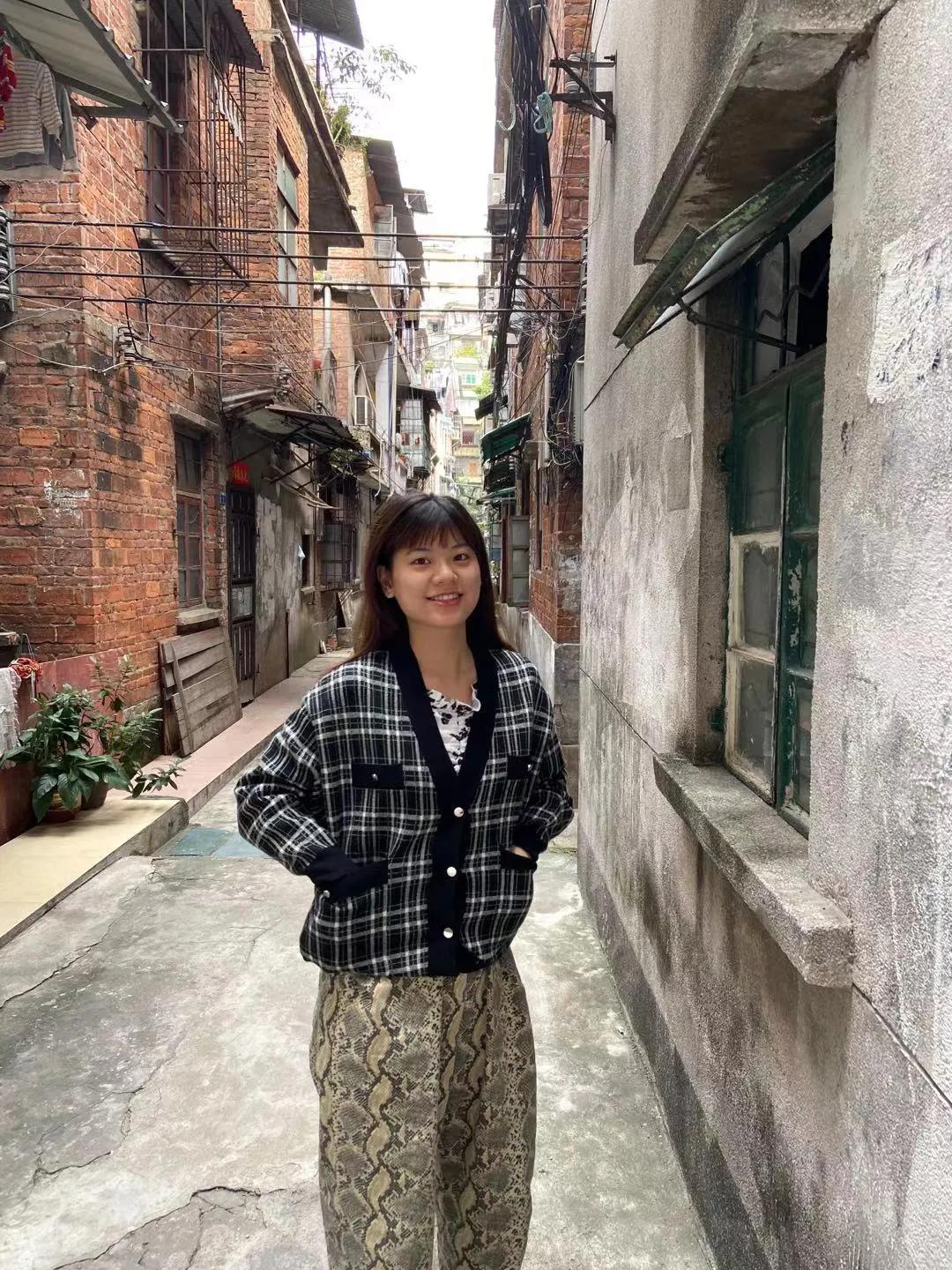 只要上班够土下班就没人认出,只要上班够土下班就认不出来