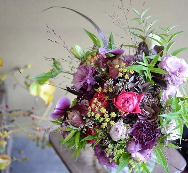 日式花艺作品,日本花店装修风格效果图