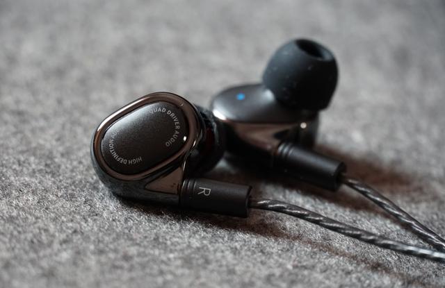 小米双单元半入耳耳机评测,小米双磁超动态单元耳机测评