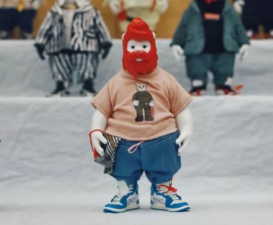 手办都比我穿得好系列!这位大神的玩偶,足下已经穿上了AirMag