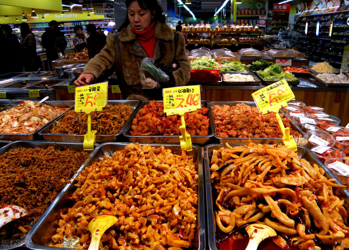 去超市必须要买4种食物,去超市最不值得买的六种食物
