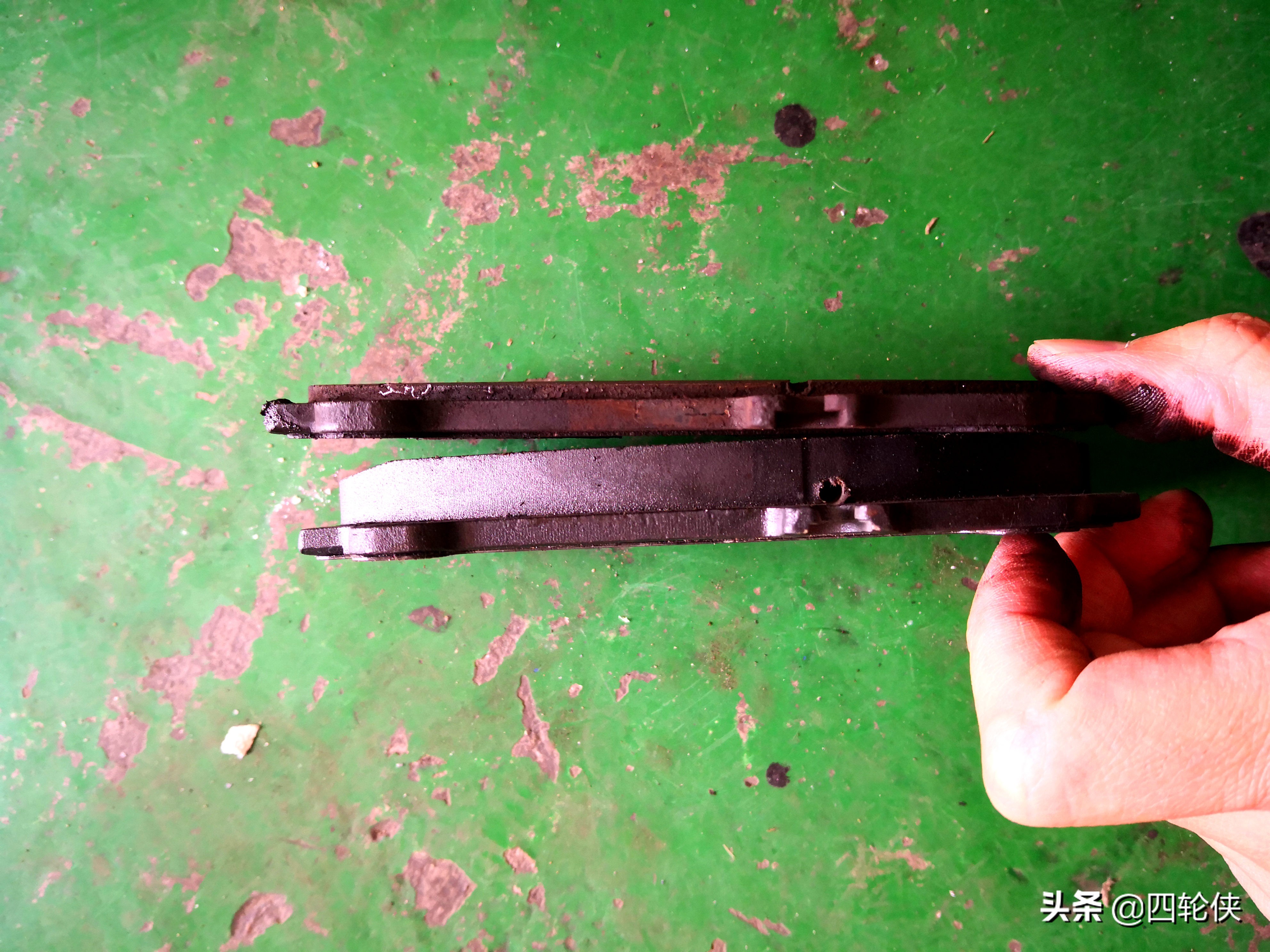 奔驰手刹维修注意事项,奔驰手刹不复位怎么解决