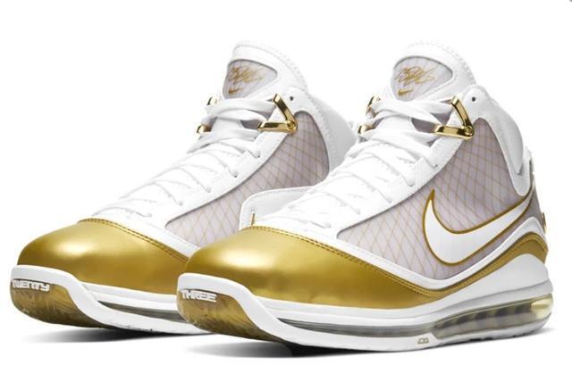 NikeKyrie6这双新配色太炫酷了，“黄金木乃伊”简直本月最佳