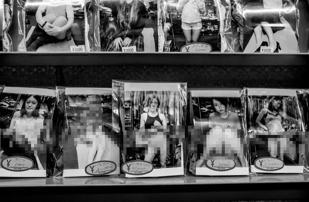 少女卖二手内衣年入50万，衣物上味道越重越好？！