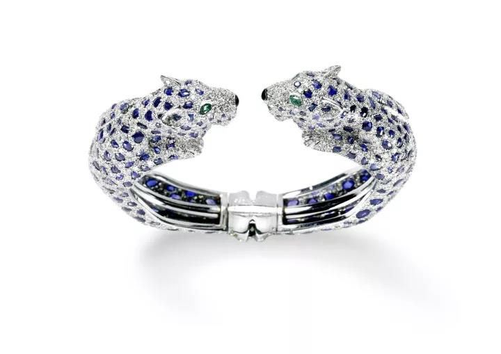 对付女人,没有一件珠宝解决不了的!