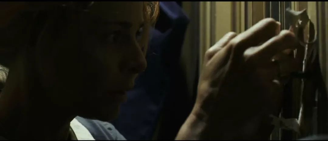 为了儿子放弃自己一生视频,一部非常感人的恐怖片