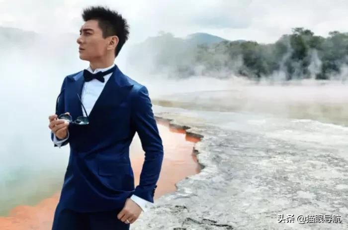 明星逛街被星探发掘是真的吗,星探发现吴奇隆在地摊