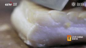 扣肉的朋友有很多，除了梅菜，雕梅也是好伙伴