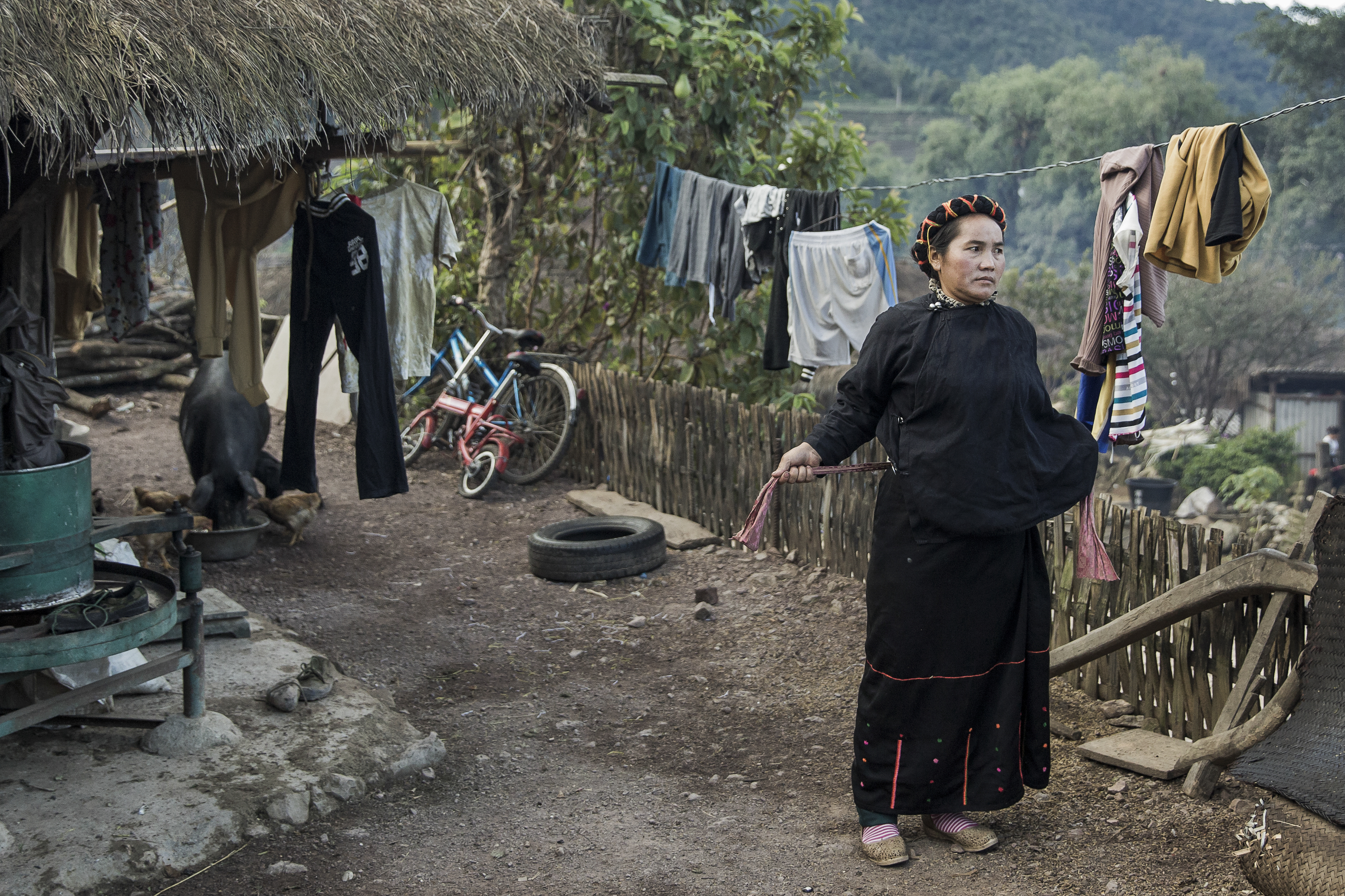 以“黑”为傲的民族离缅甸很近离你很远杀头祭祀已经成为过往