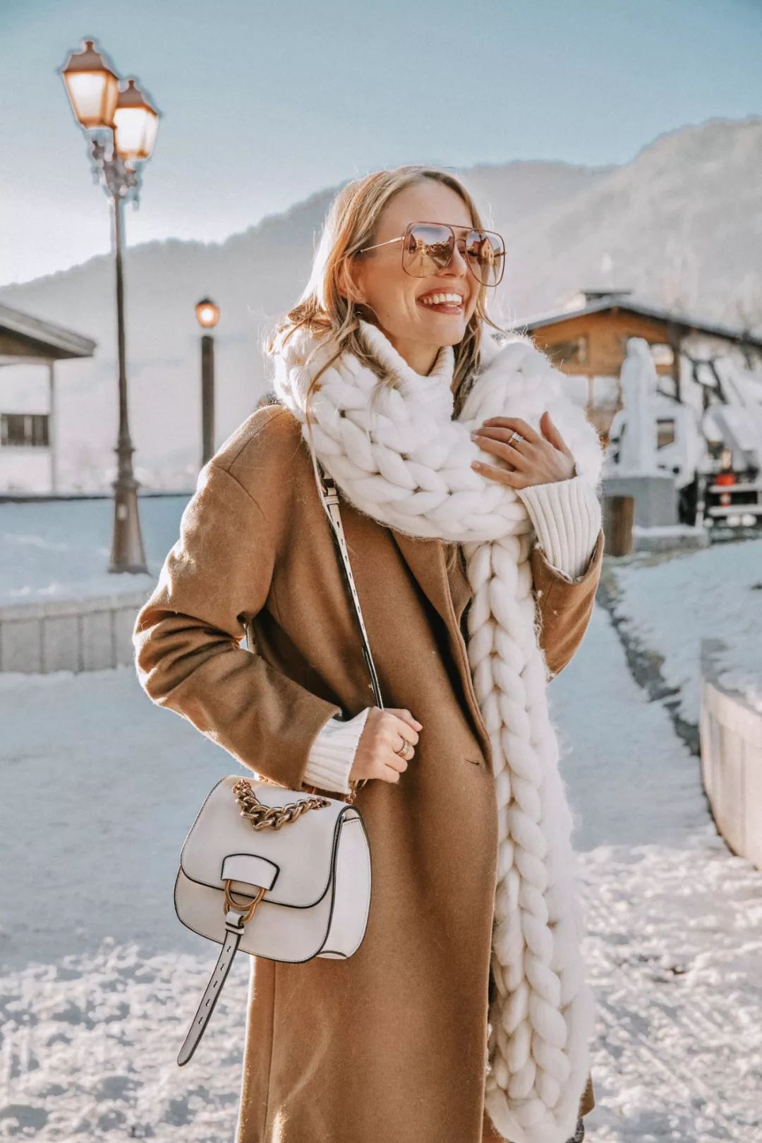 围巾怎么戴才好看？3大搭配法则5种时髦系法，一篇搞定所有问题