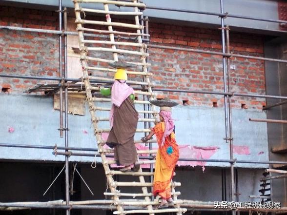 印度柳工装载机,柳工挖掘机在印度