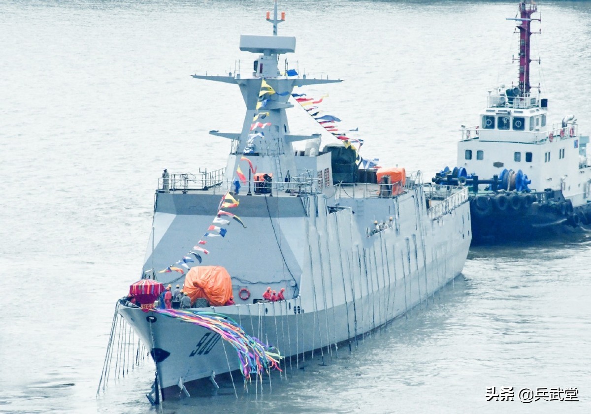 中国外贸军舰交付现场,中国出口濒海任务舰