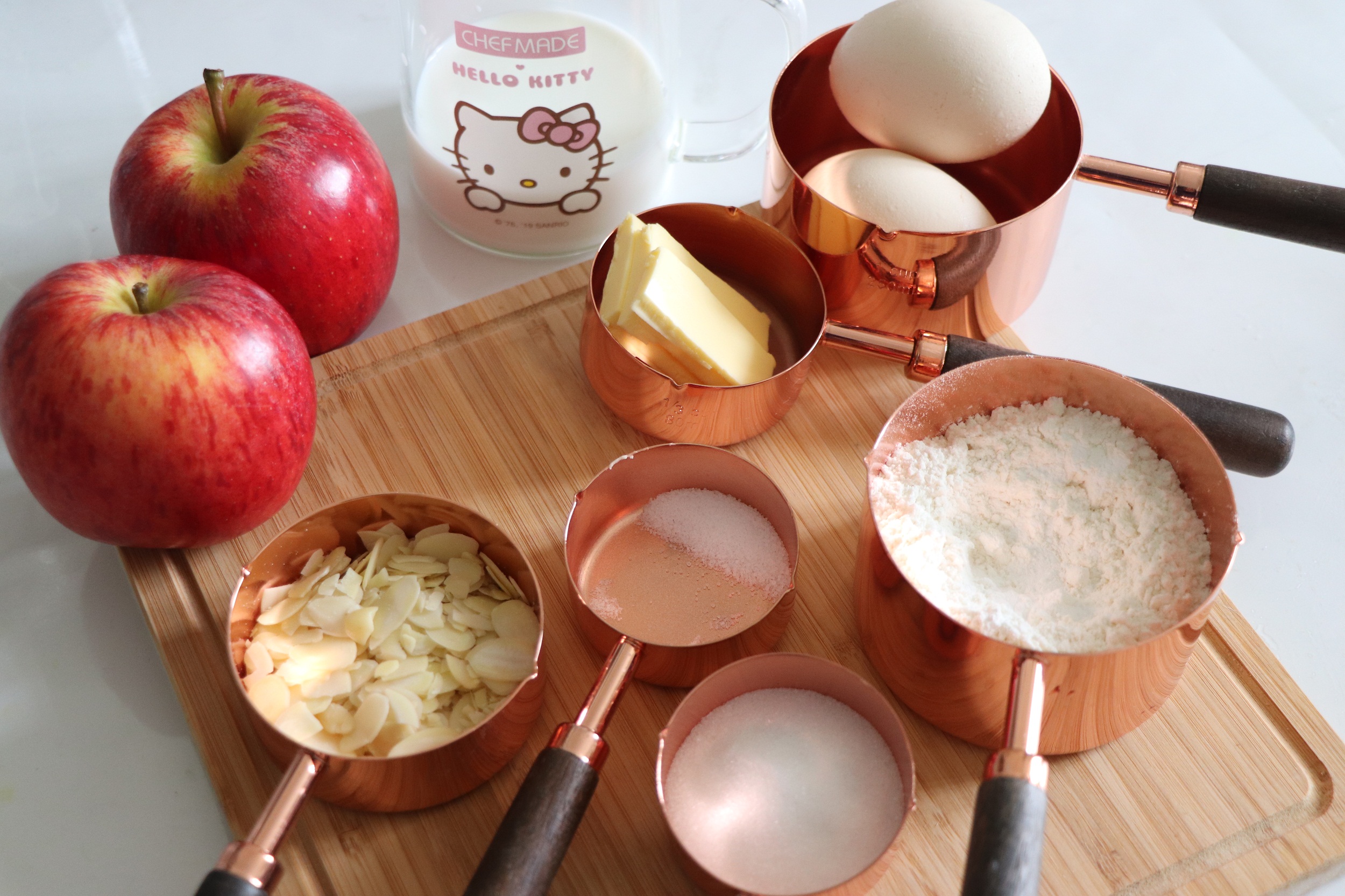 蛋糕里边脆脆的水果,蛋糕里的隐藏小秘密