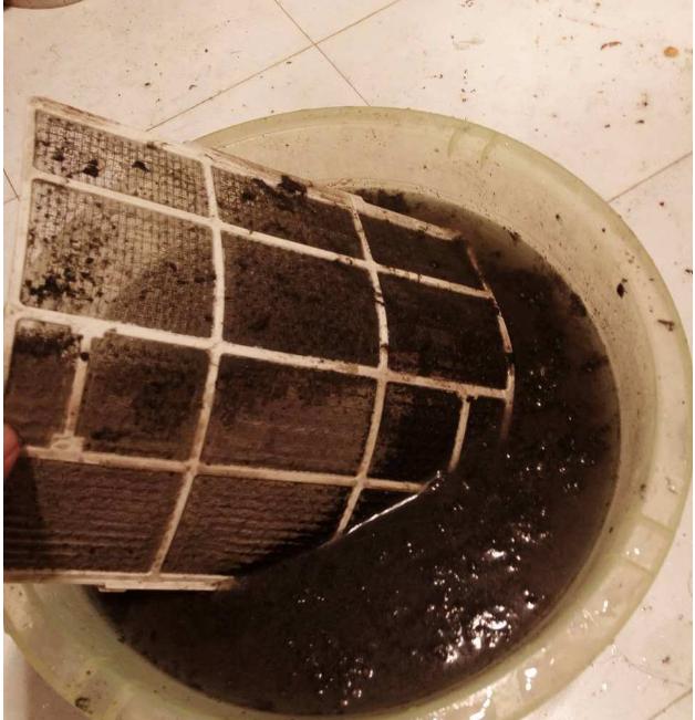圆形空调脏了怎么清洗视频,空调用久了不凉快了怎么清理