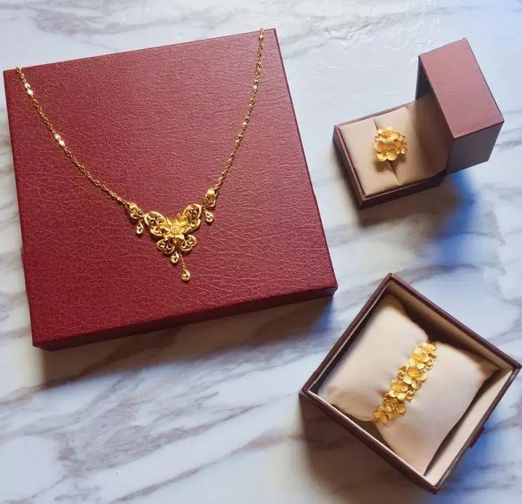 结婚三金都买些什么 (结婚三金都包含什么一定要买吗)