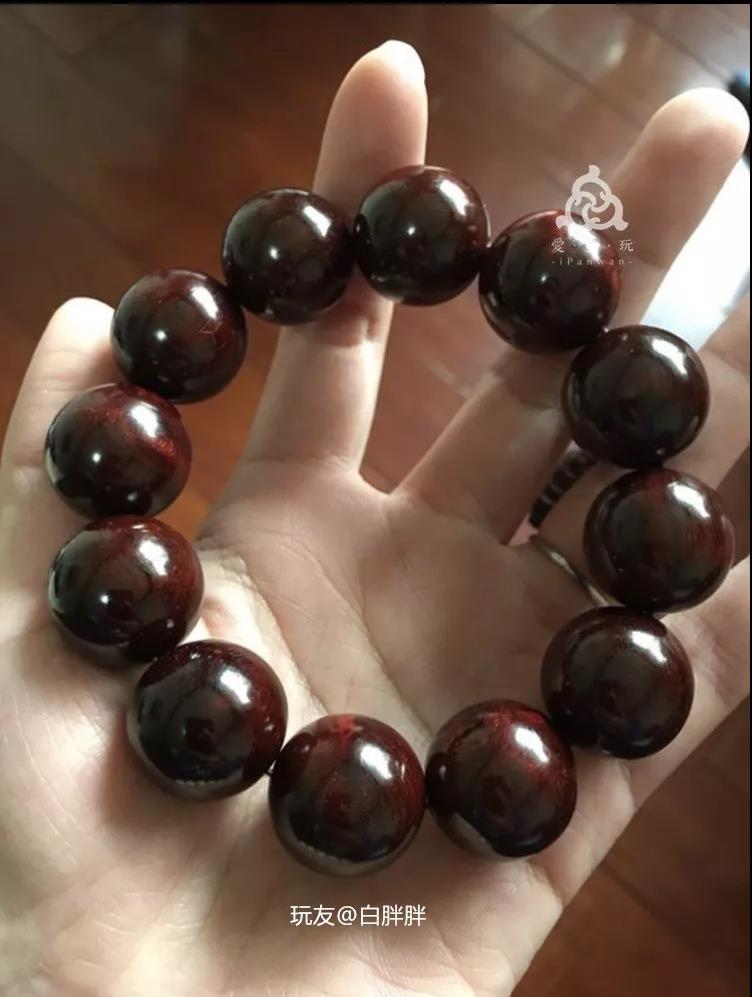 小桃核手串玩半个月什么效果,桃核手串买来怎么玩