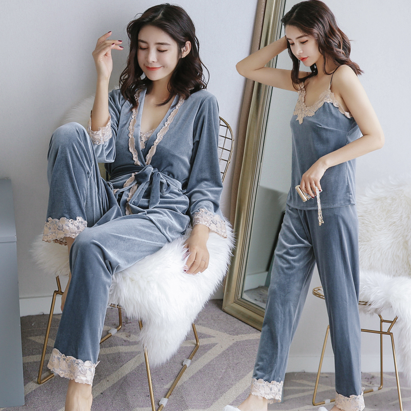 天气转凉了秋装先买两套穿起来,别急着买衣服