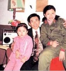 许志安和韩红接吻图片,韩红喜欢过栾树