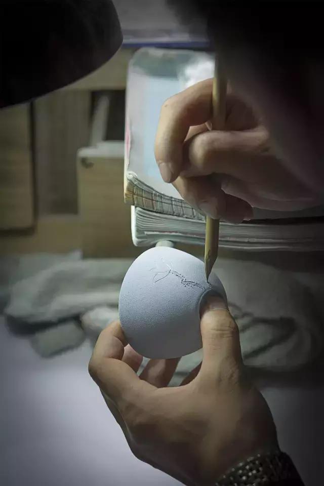 清颜粉彩瓷,粉彩扒花制作