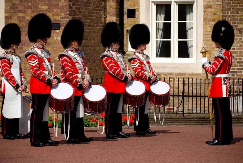 哪个国家的宫殿最好看,世界上哪个国家的宫殿最好