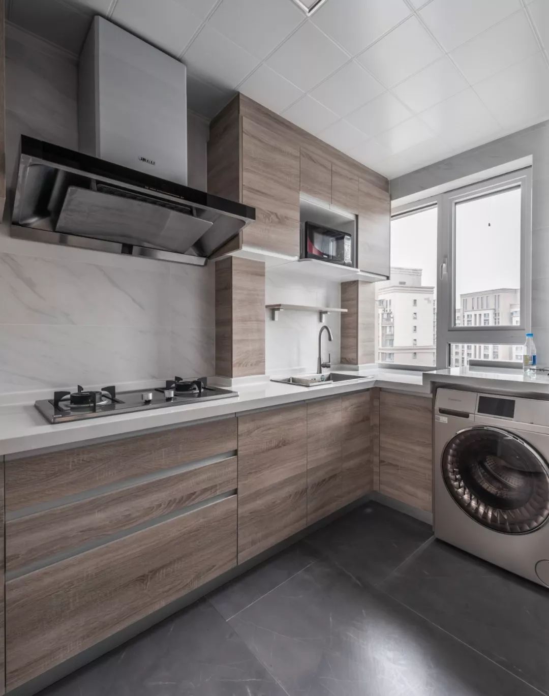 橱柜配色显高级的颜色,新中式厨房橱柜用啥颜色好看大气