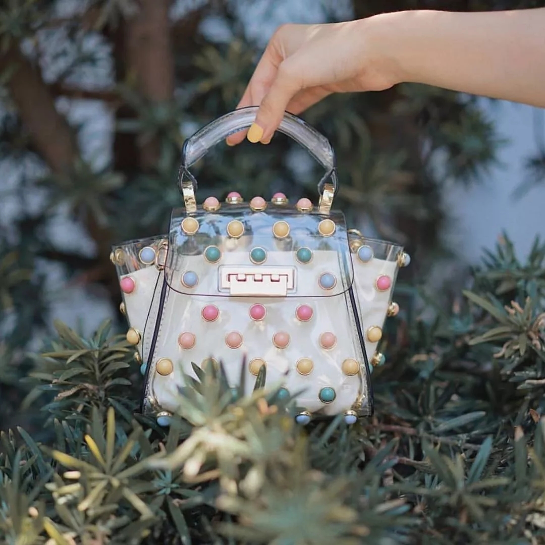 破产的辛德瑞拉ZacPosen！看来裙子再好看，人们买不起也没用