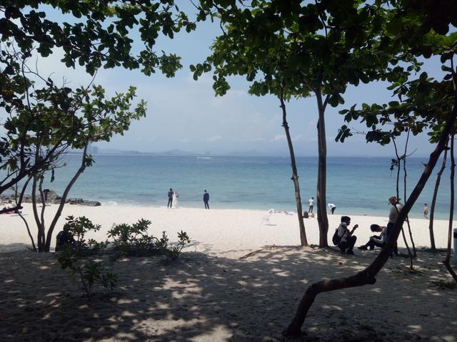 蜈支洲岛到天涯海角有多远,蜈支洲岛和天涯海角哪个好