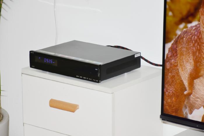 亿格瑞a10二代和芝杜z1000哪个好,亿格瑞a10怎么装硬盘