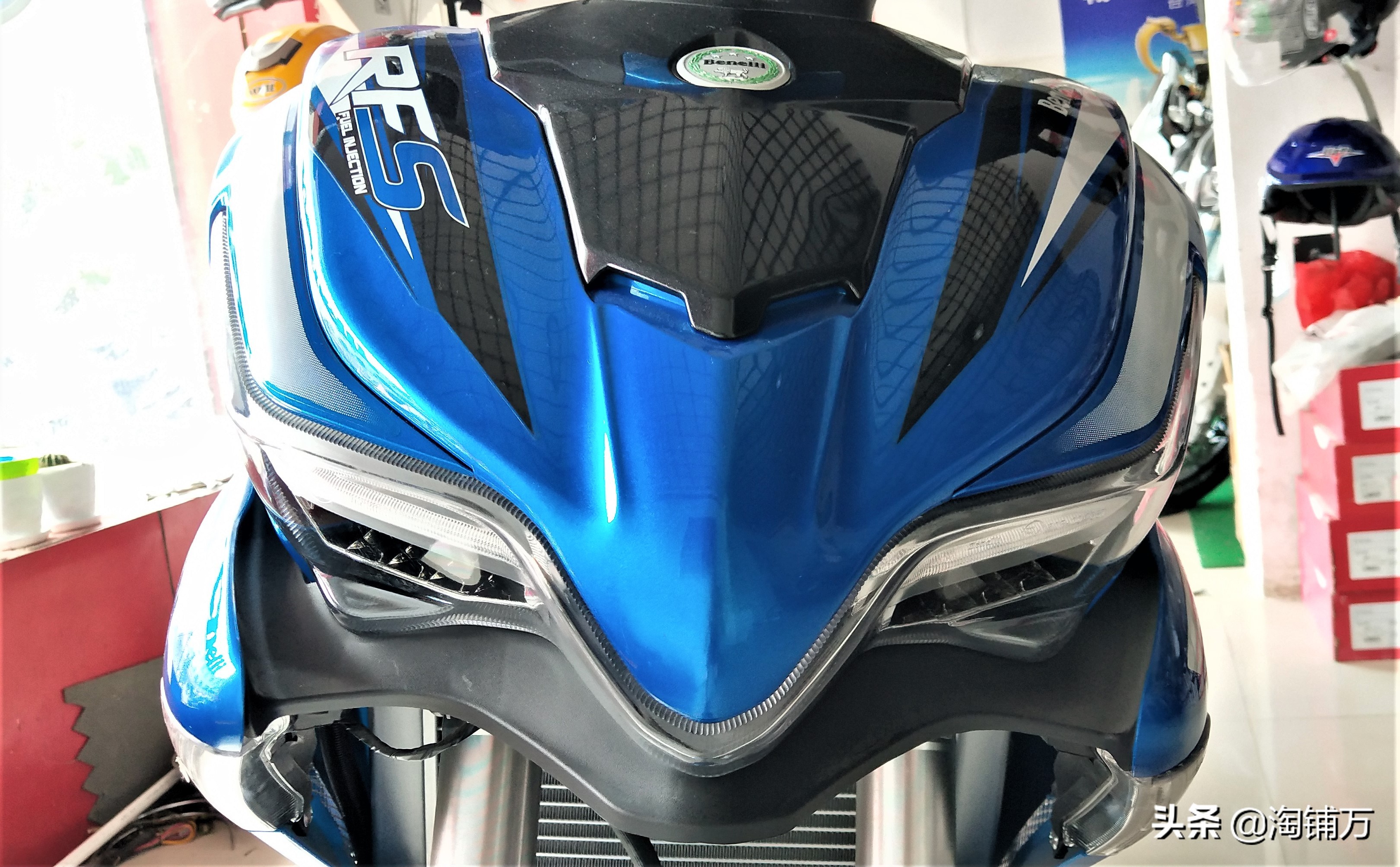 贝纳利弯梁rfs150i上海蓝牌,贝纳利弯梁rfs150i改装中间储物箱