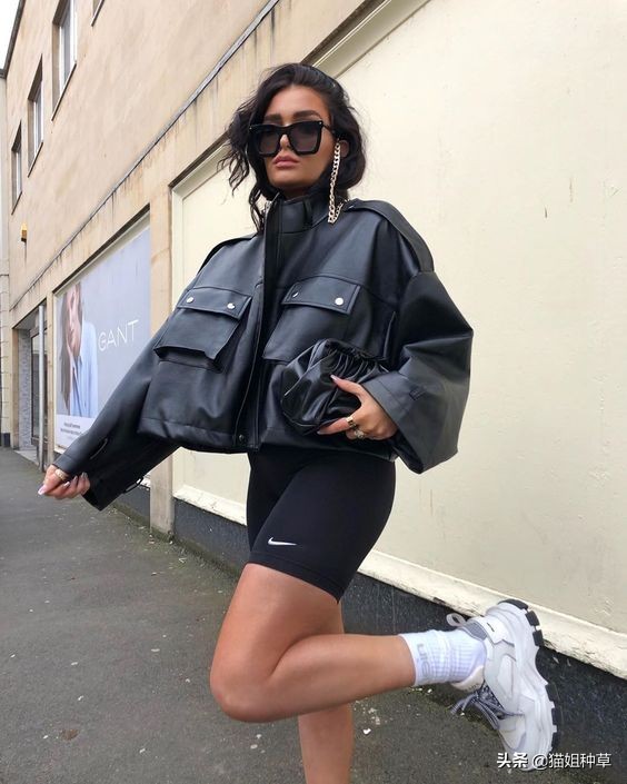 什么皮质的皮衣穿着好看,皮衣如何穿搭秋冬