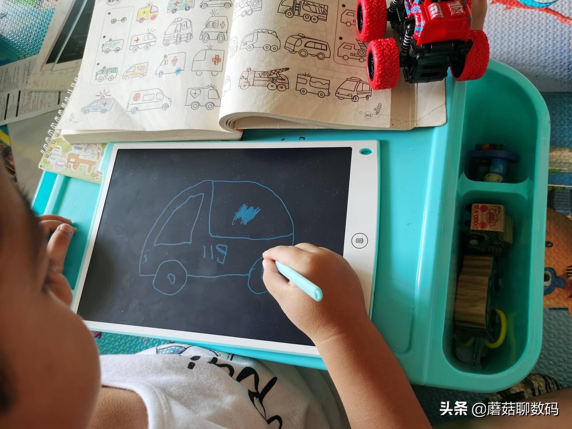 宝宝画板1-3岁涂鸦板立体,让孩子用电脑手绘板画画