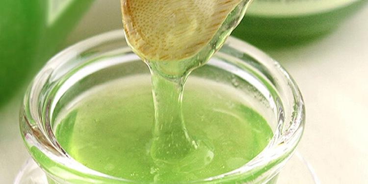 早上起来被自己眼睛吓到,眼周围的脂肪粒会自己消除