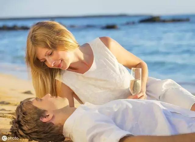 两方都有家庭的人有真爱吗,两方都有爱要复合吗