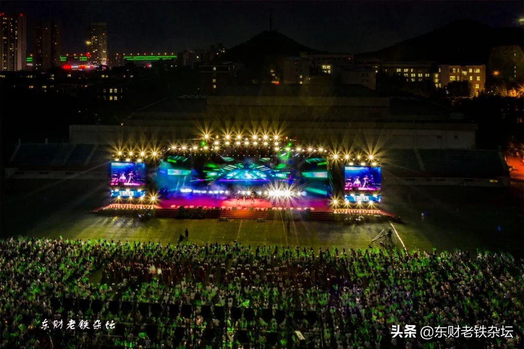 梦幻光雾山夜景演出,梦幻光影星空馆