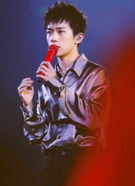 王源锡纸烫渣苏感,王源易烊千玺脑洞大开