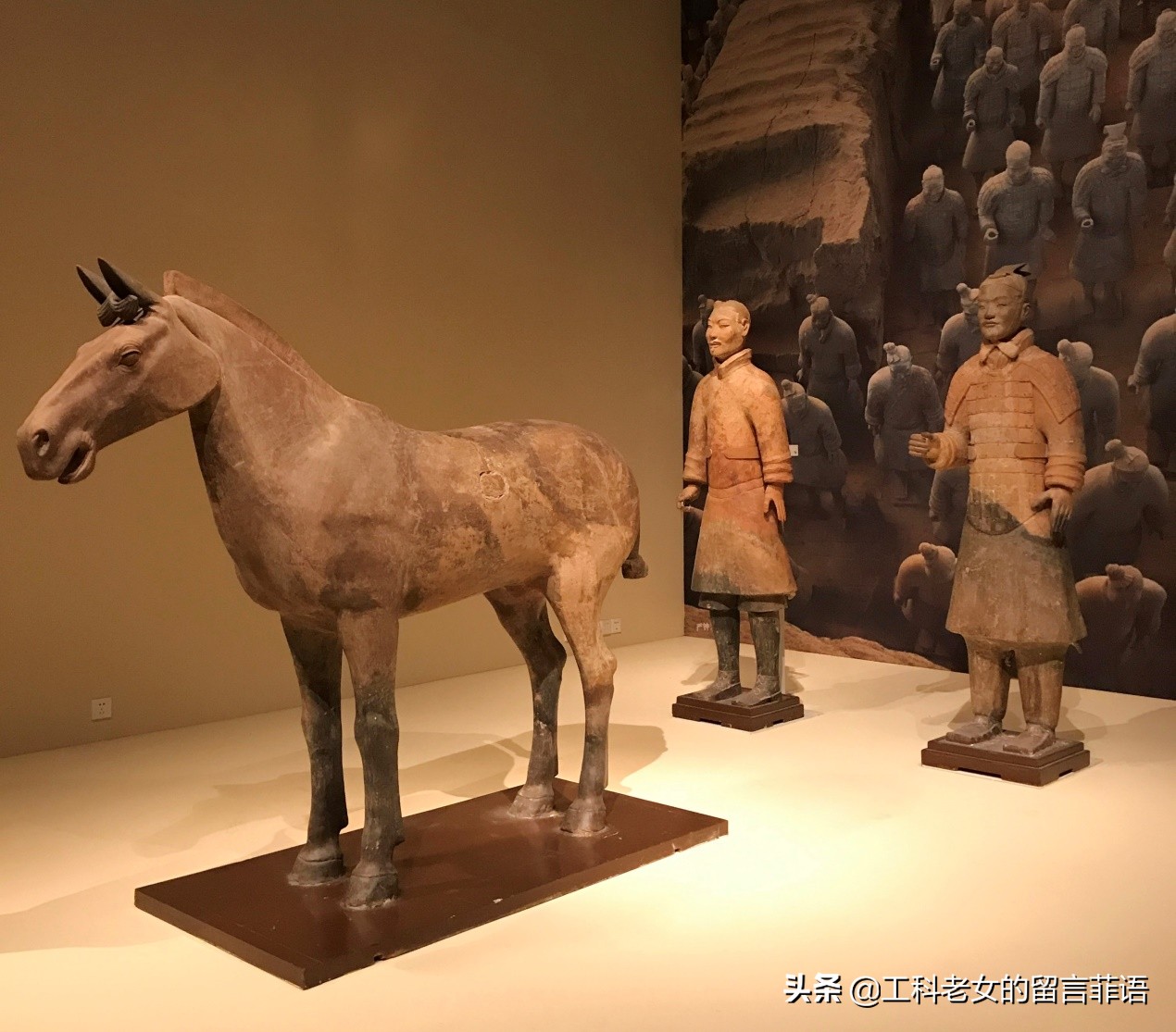 秦汉陶俑风格特色,汉唐陶俑艺术欣赏图片