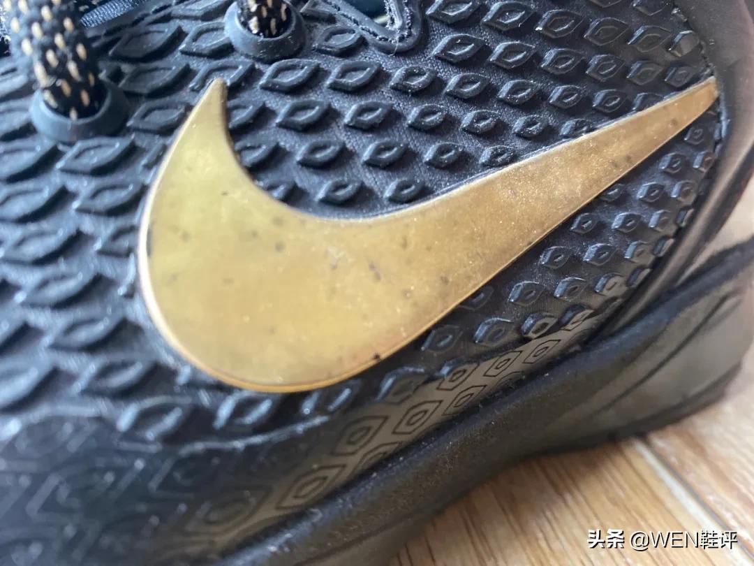 回顾科比上脚的10代战靴,生命的礼赞科比瓦妮莎