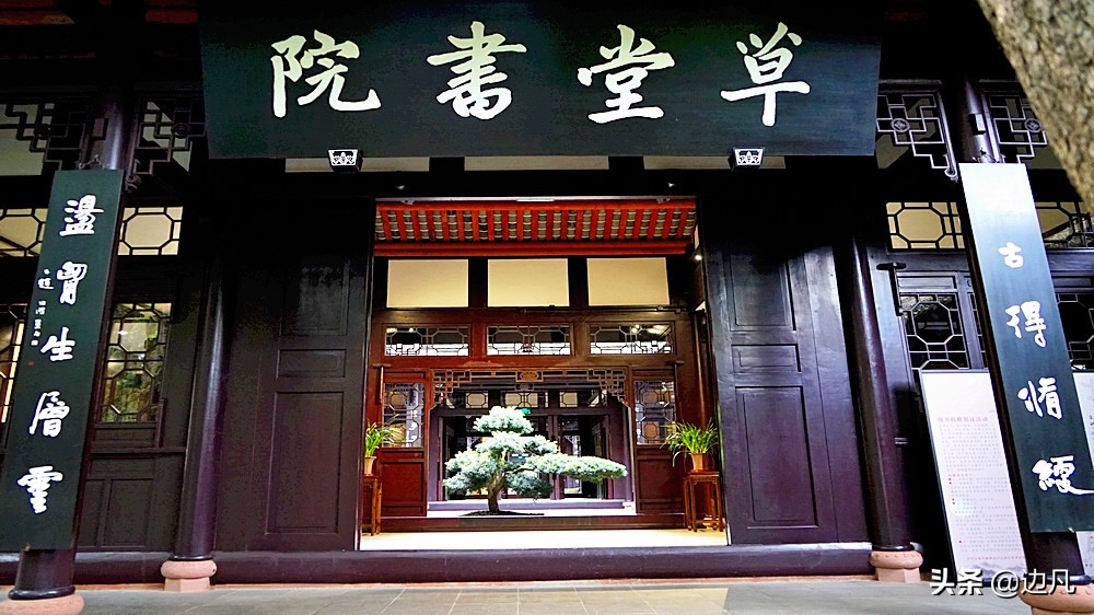 浣花溪畔的杜甫草堂古朴清雅,杜甫草堂秀丽幽静